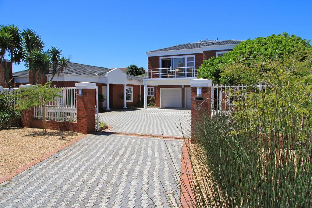 Lazy Days Apartments - Cape Town Exterior photo